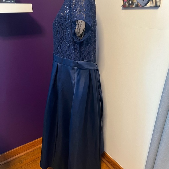 SLNY Plus Sized Tea Length Gown - Picture 6 of 10